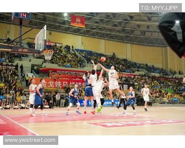 杭州篮球队强势领跑状态排行榜引领全国篮球潮流 杭州篮球队强势领跑状态排行榜引领全国篮球潮流