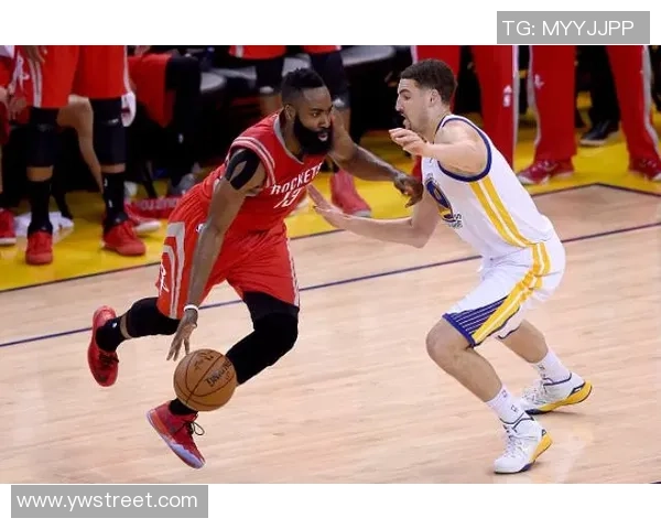 武汉篮球队在世锦赛中的个人能力表现分析与点评