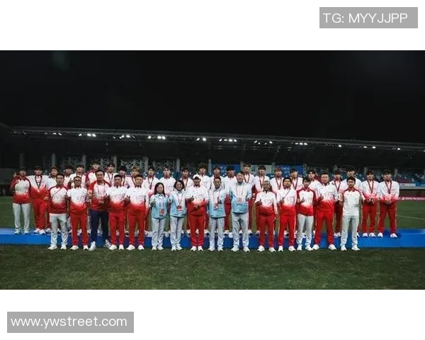 深圳足球队在足球团队协作排行榜中荣获第四名展现出色团队精神与合作能力