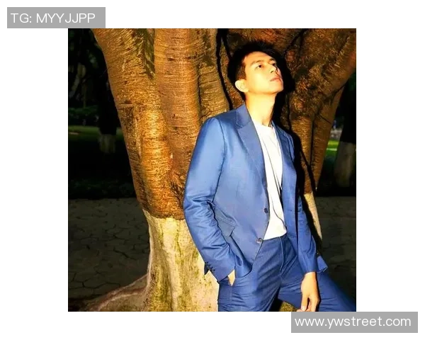 足球明星优雅西装造型大赏展现魅力与风采的完美结合