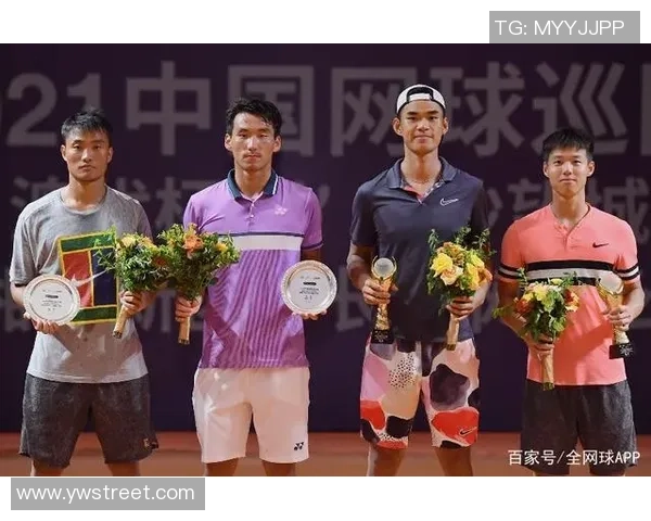 重庆网球队与上海网球队赛后复盘探讨团队协作的关键因素与表现分析 重庆网球队与上海网球队赛后复盘探讨团队协作的关键因素与表现分析